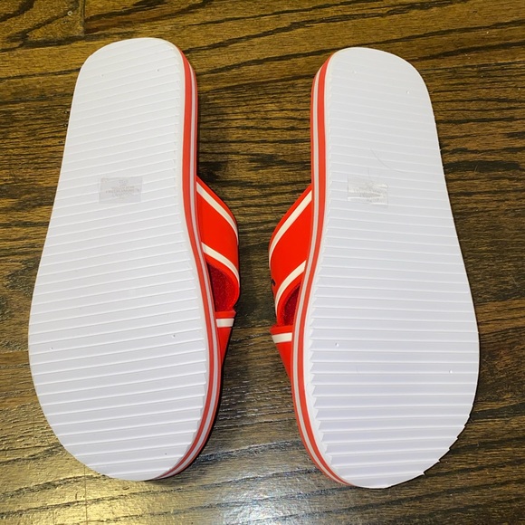 Calvin Klein Slide - Picture 5 of 5